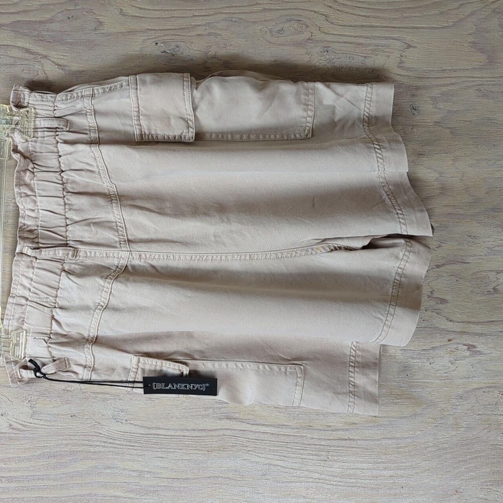 BLANK NYC Lyocell Safari Cargo Shorts Cream Size Medium NEW - Picture 2 of 7